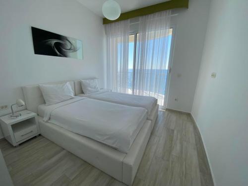 Добро Вода: Nautilus Apartments