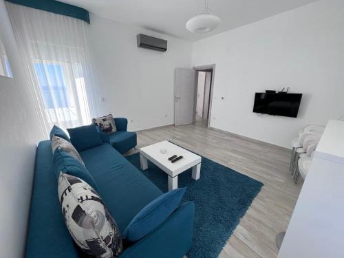 Добро Вода: Nautilus Apartments
