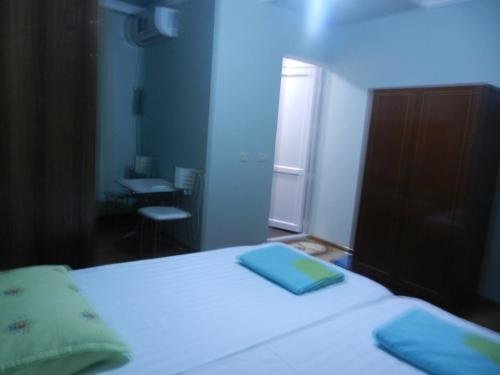 Гонио: Guest House Roman