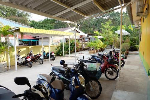 Паттайя: Thippawan Bungalow