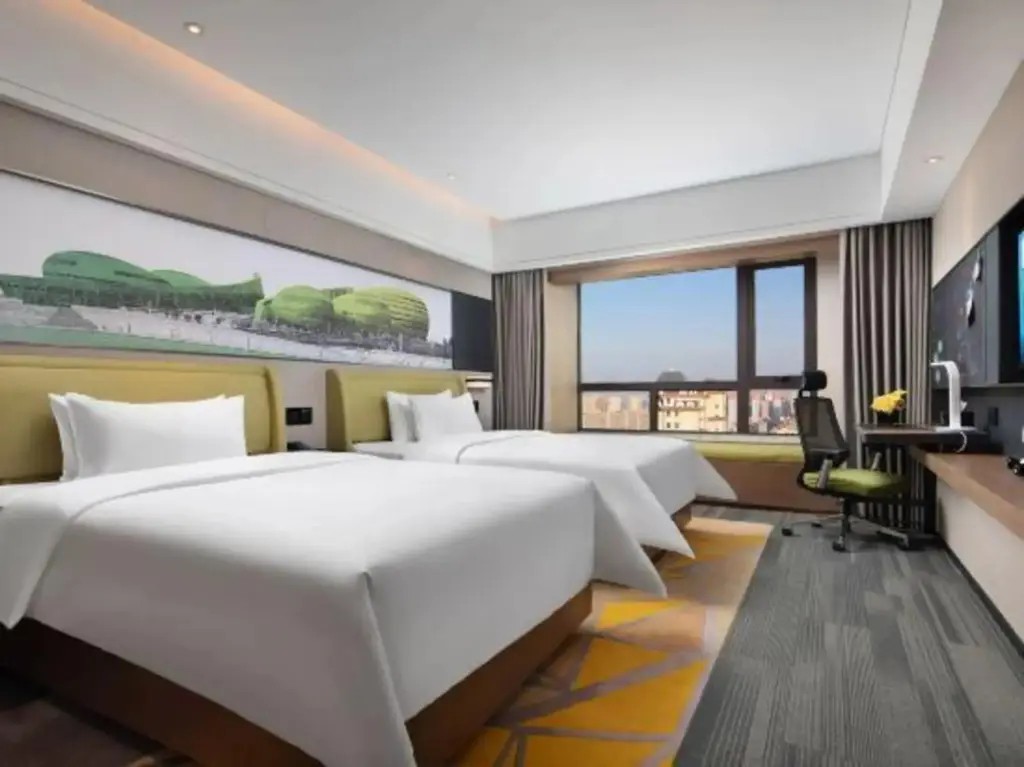 Чжумадянь: Hampton by Hilton Zhumadian Sports Center