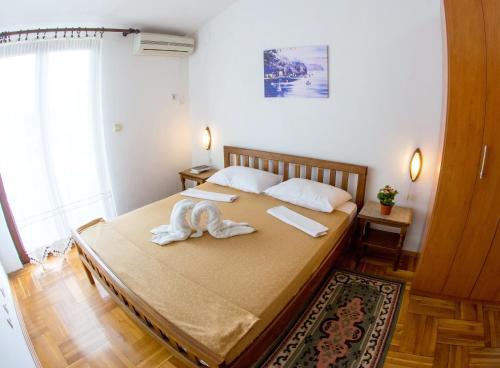 Будва: Guest House Mandarina