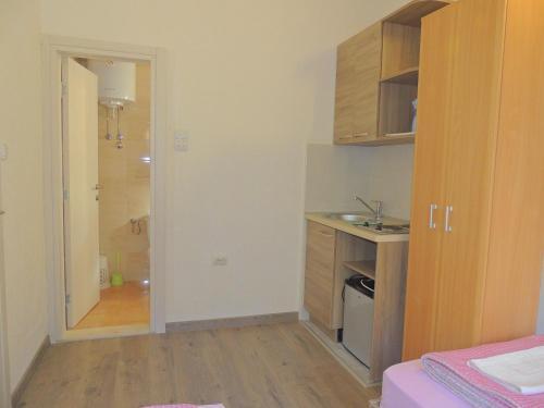 Бечичи: Guest House Jelena