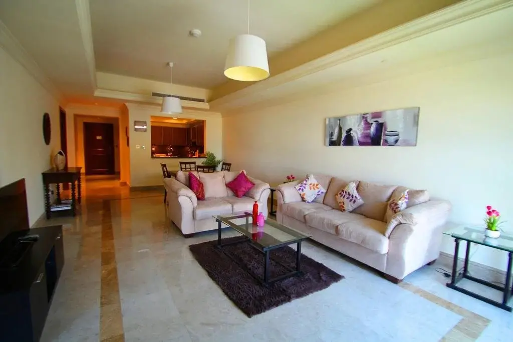 Дубай: Anantara South Residence by Luton Vacation Homes