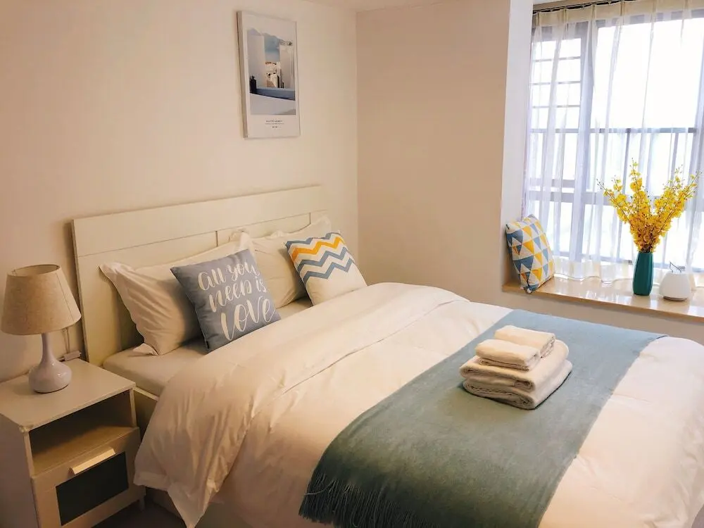 Гуанчжоу: Coastline International Apartment