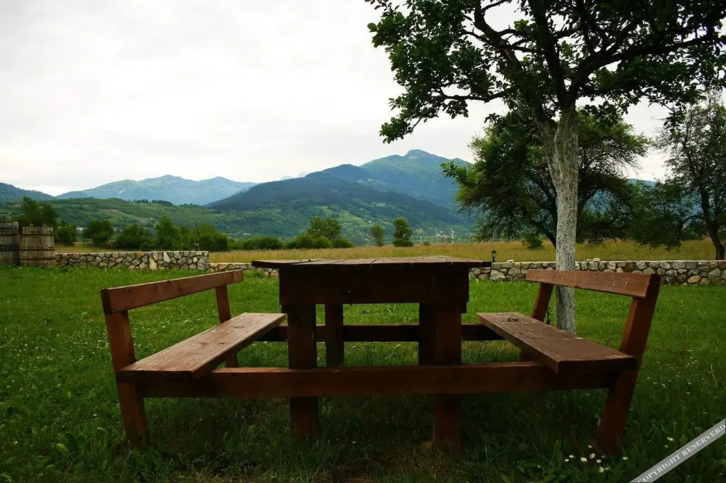 Плав: Camp Hotel Lake Views