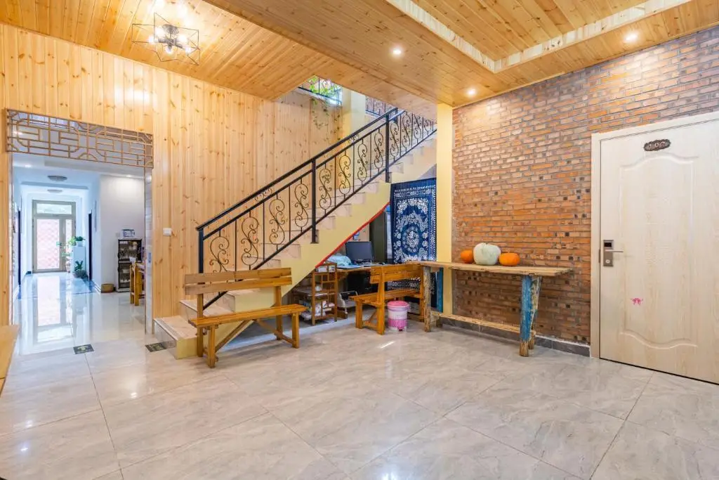 Пекин: Beijing let's go cafe&homestay