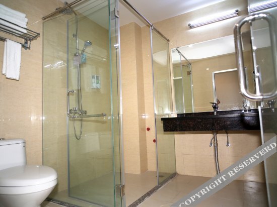 Чжаньцзян: Jingda Business Hotel
