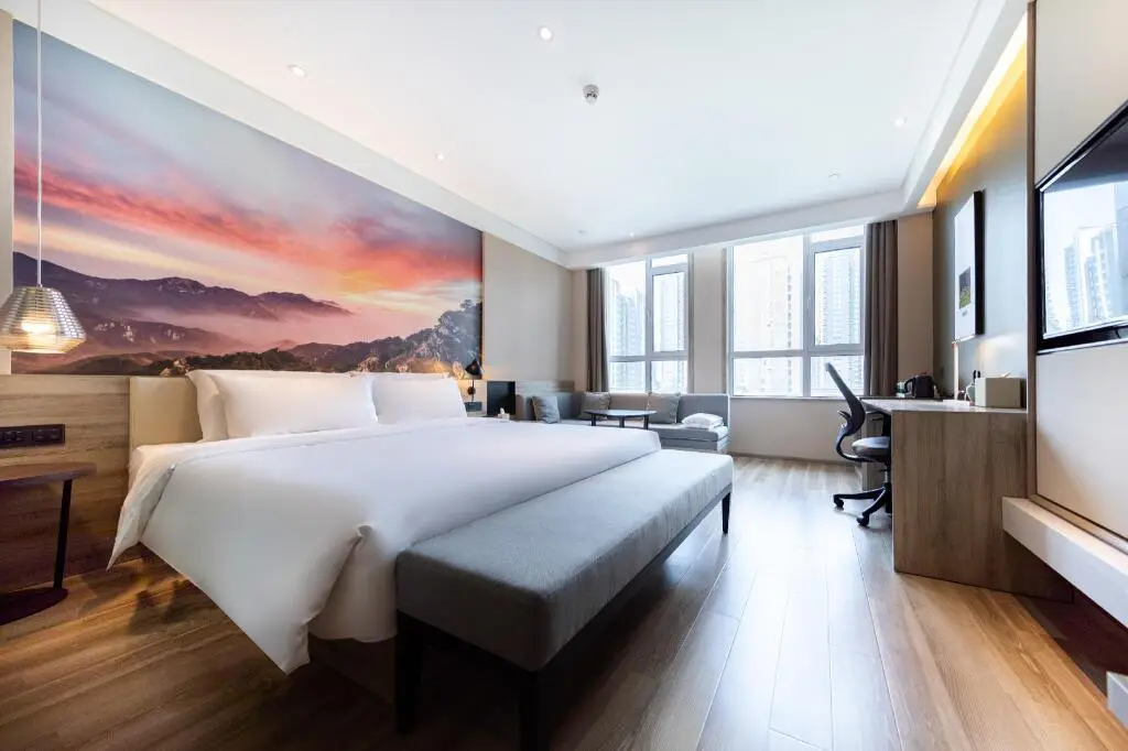 Линьи: Atour Hotel Linyi High Speed Railway Station Yimeng North Road