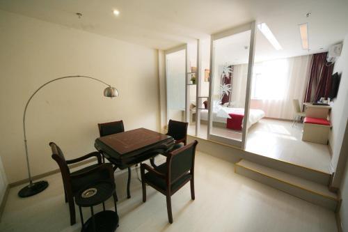 Тайчжоу: Thank Inn Plus Hotel Jiangsu Taizhou XInghua Fengshou South Road