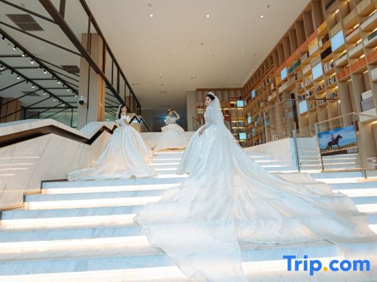 Цзинань: Holiday Inn Express Jinan Airport Zone,