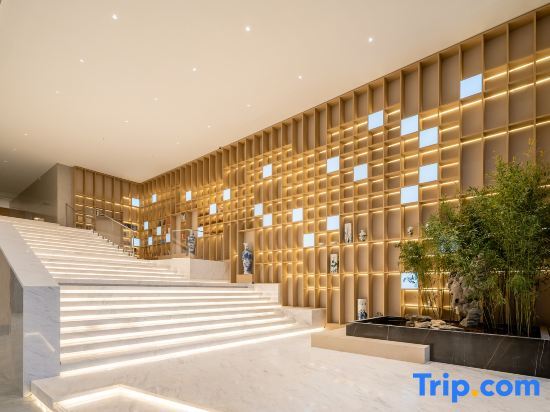 Цзинань: Holiday Inn Express Jinan Airport Zone,