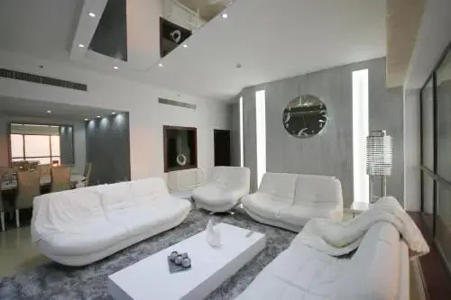 Дубай: Elan Rimal Suites