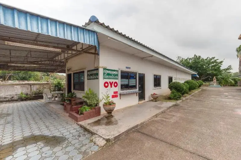 Районг: Let's Go Rayong Hotel by OYO Rooms