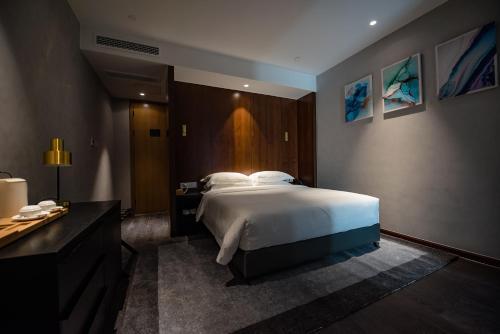 Suzhou 0572 Tailake Hot Spring Vacation Hotel — фото 1