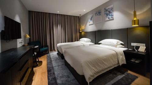 Сучжоу: Suzhou 0572 Tailake Hot Spring Vacation Hotel