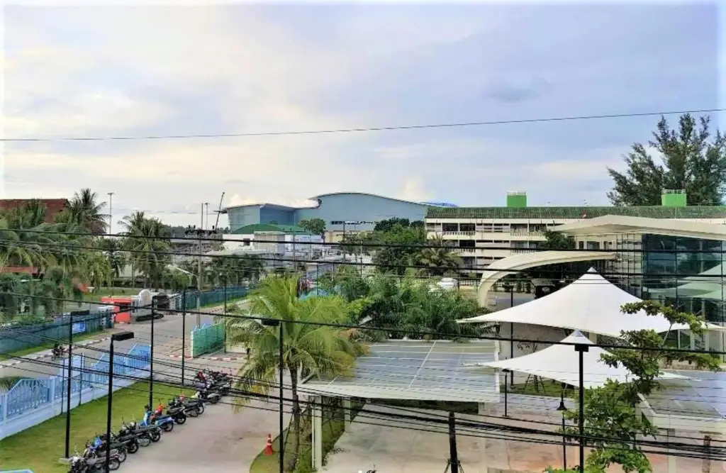 Тхаланг: Bs Airport At Phuket