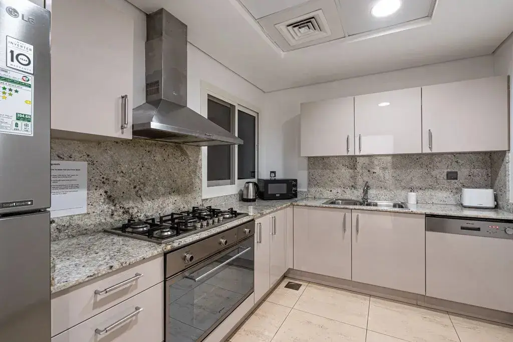Дубай: Charming And Premium 2Br Apartment In Mon Reve