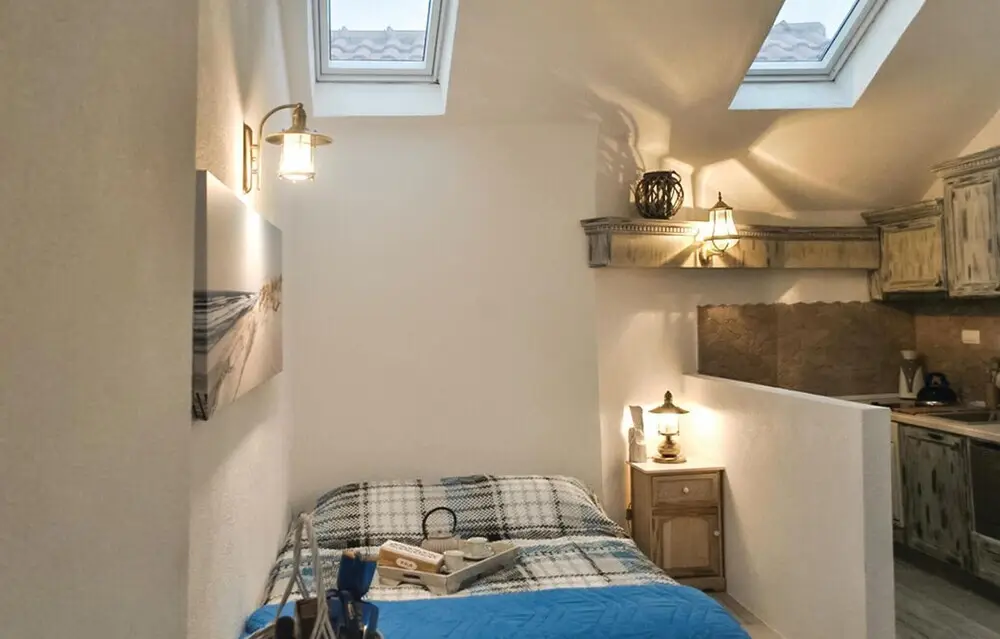 Пераст: Awesome Home in Perast with Hot Tub, WiFi & 0 Bedrooms