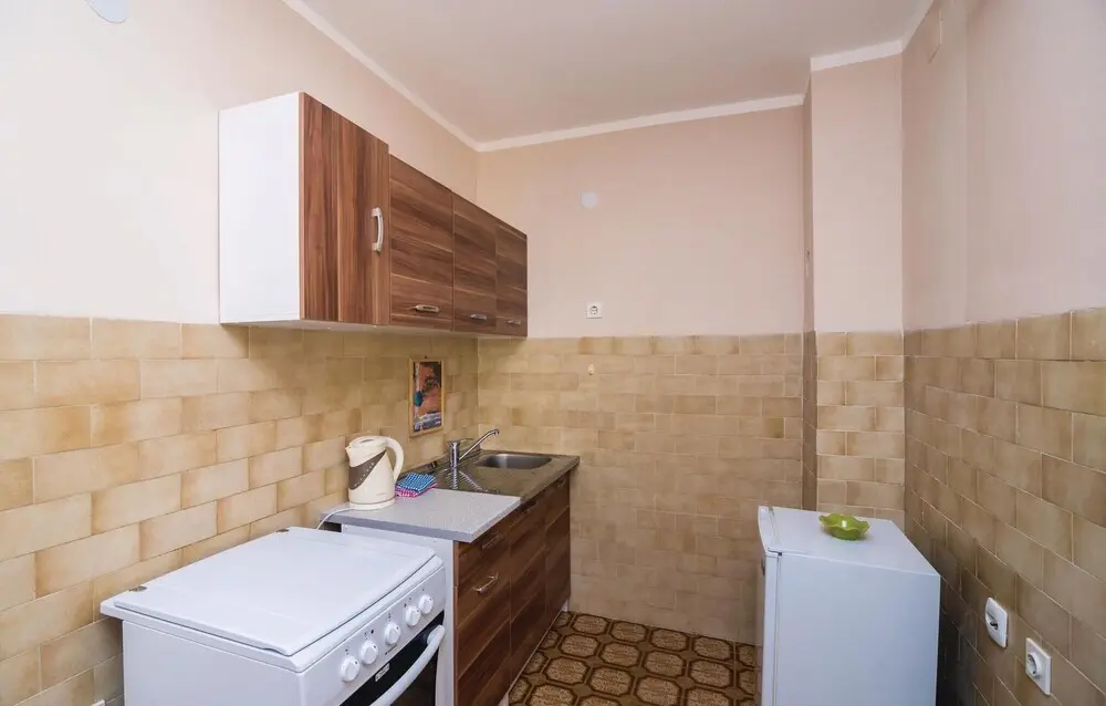 Доброта: Awesome Home in Markov Rt With Wifi and 1 Bedrooms