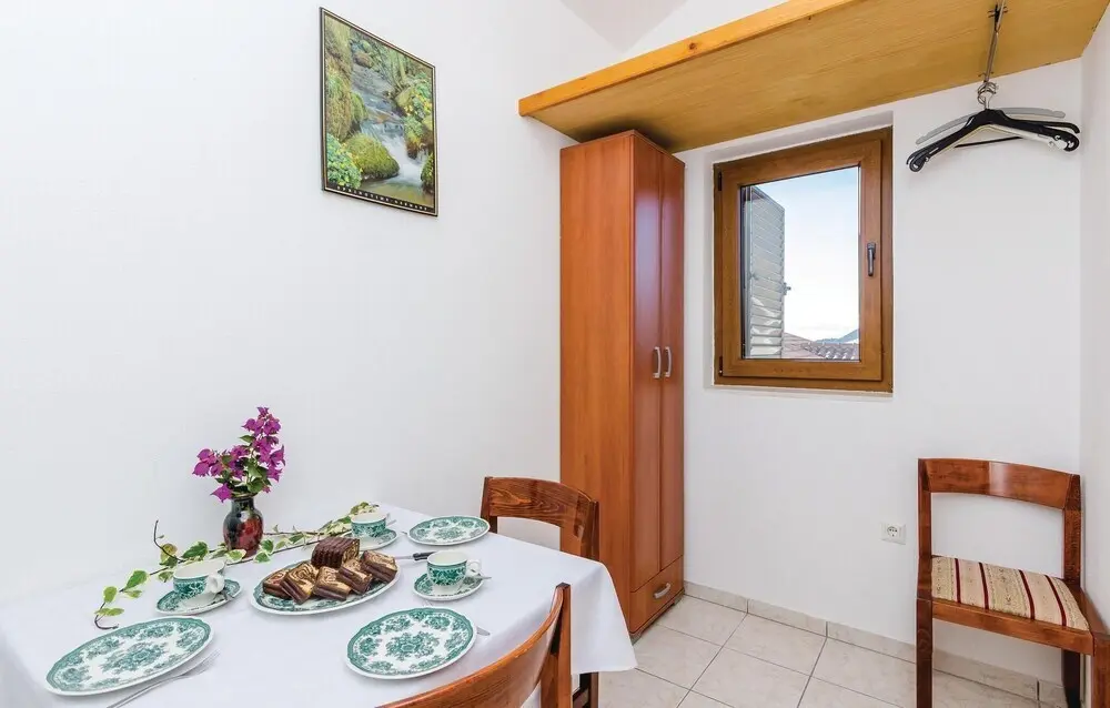 Херцег-Нови: Nice Home in Herceg Novi With Wifi and 1 Bedrooms