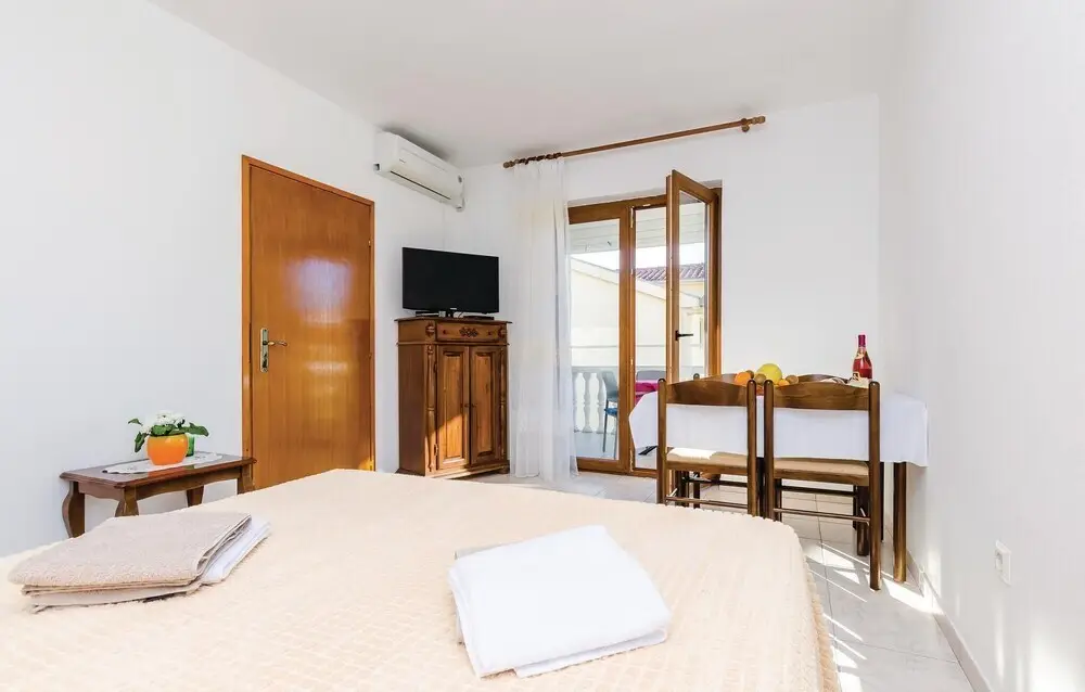 Херцег-Нови: Amazing Home in Herceg Novi With Wifi and 1 Bedrooms