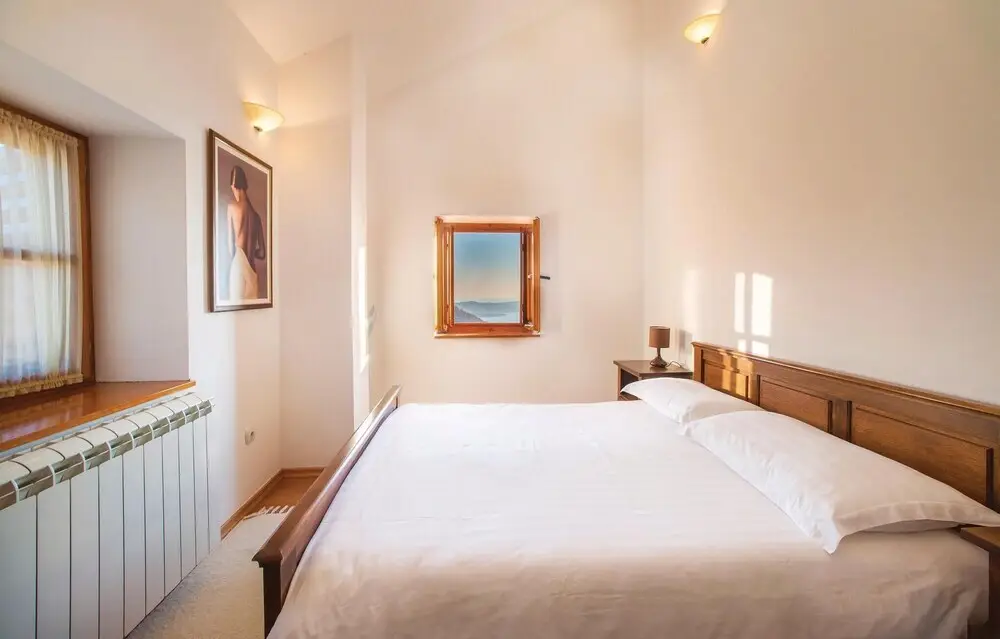 Тиват: Awesome Home in Tivat With Wifi and 3 Bedrooms