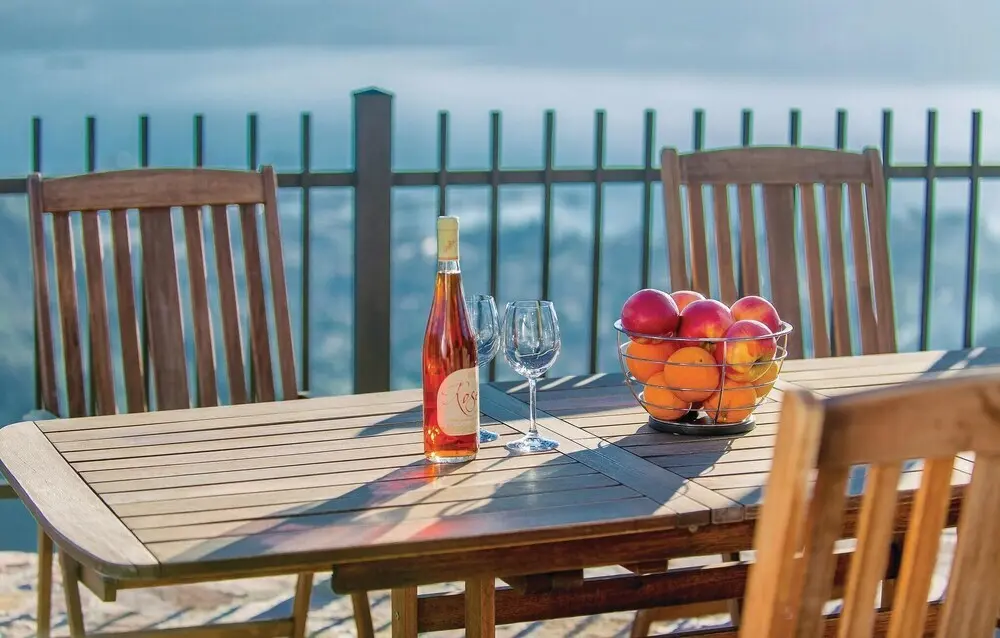 Тиват: Awesome Home in Tivat With Wifi and 3 Bedrooms