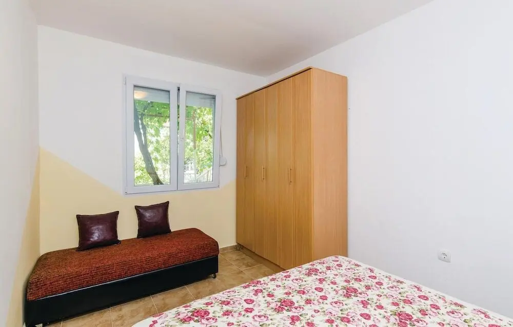 Баошичи: Stunning Home in Herceg Novi With 1 Bedrooms and Wifi