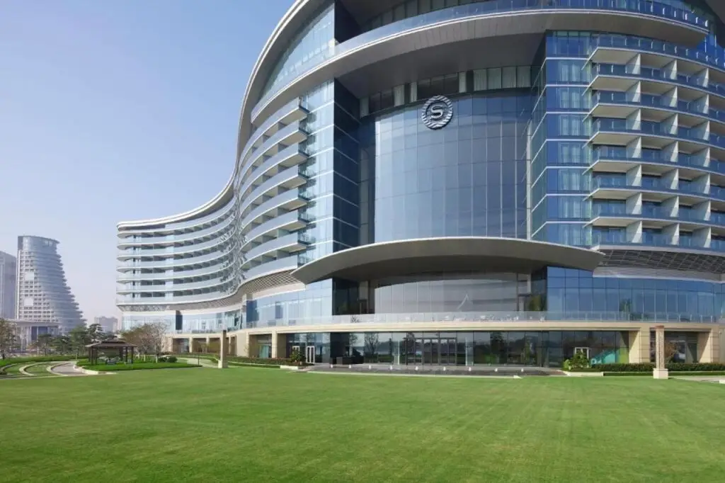 Sheraton Rizhao Hotel — фото 1