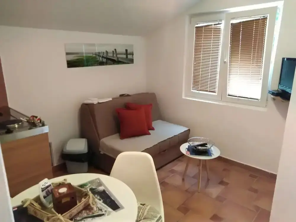 Доброта: Martiva Apartment With Terrace