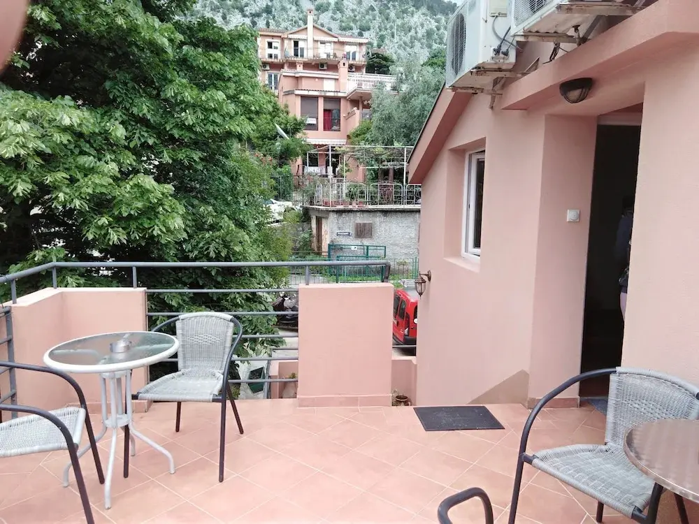 Доброта: Martiva Apartment With Terrace