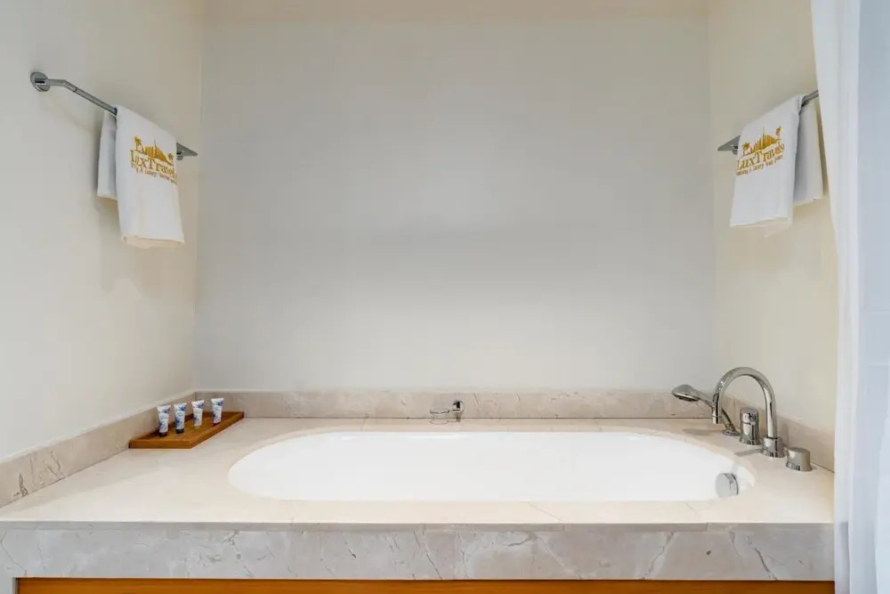 Дубай: Luxe 2BD Magnificent Marina View Beach 5minswalk, Dubai