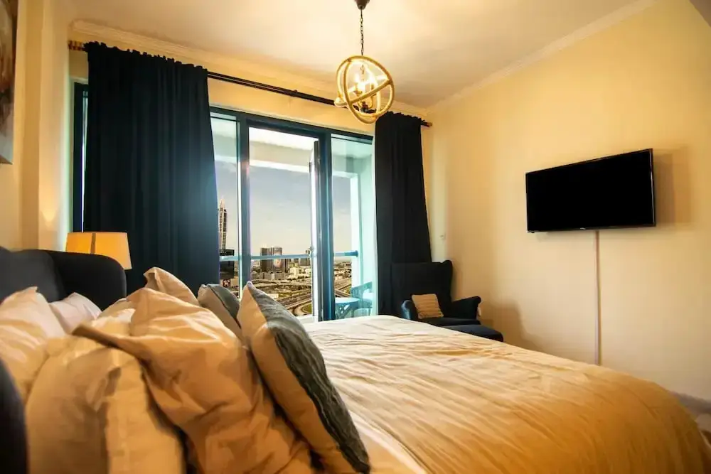 Дубай: Jlt1bd Duplex Golf Sea Views Weekly Cleaning, Dubai