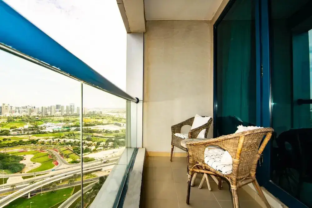 Дубай: Jlt1bd Duplex Golf Sea Views Weekly Cleaning, Dubai