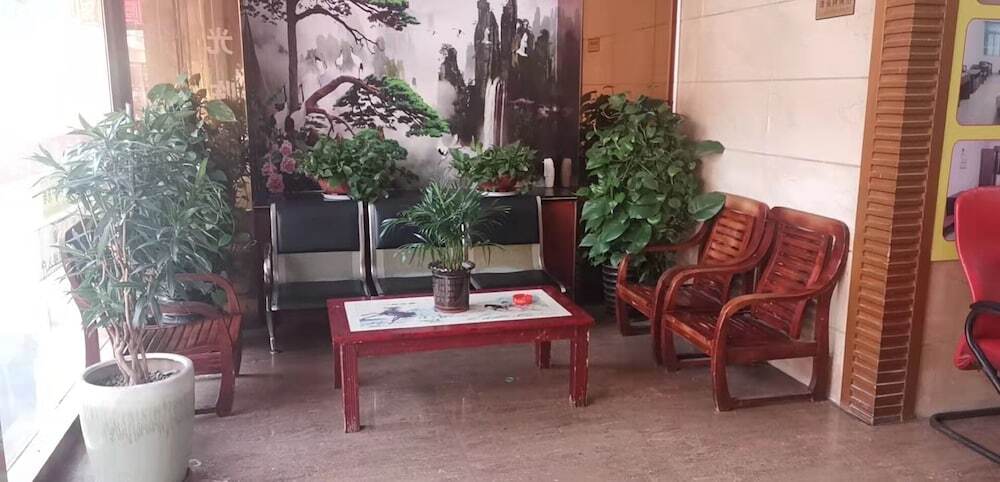 Дунгуань: kang tai gong yi