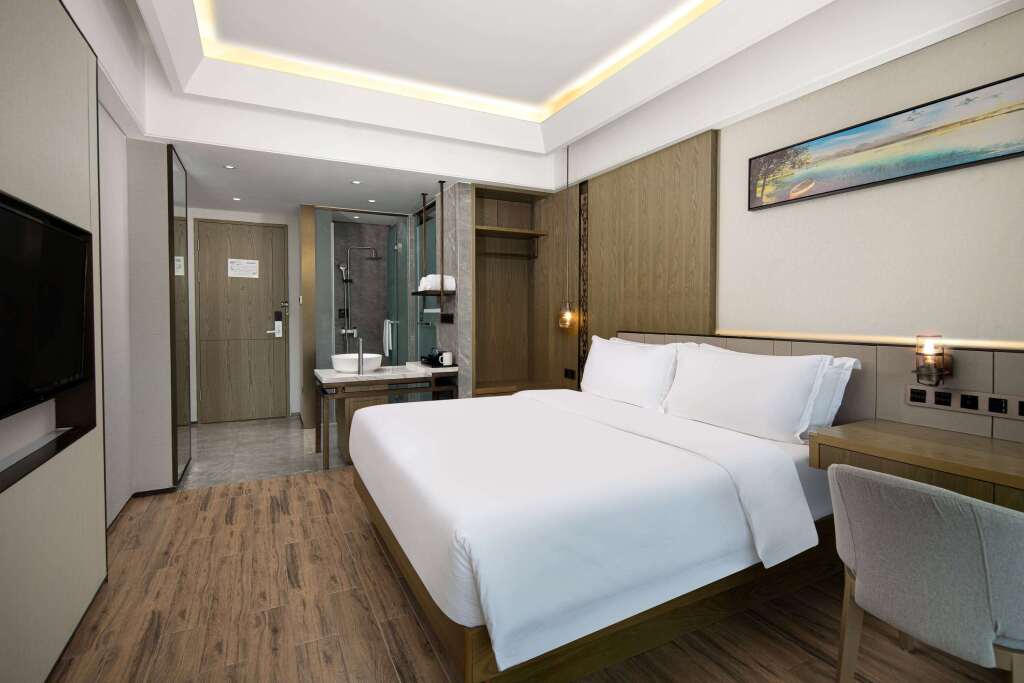 Санья: Microtel by Wyndham Sanya Dadonghai