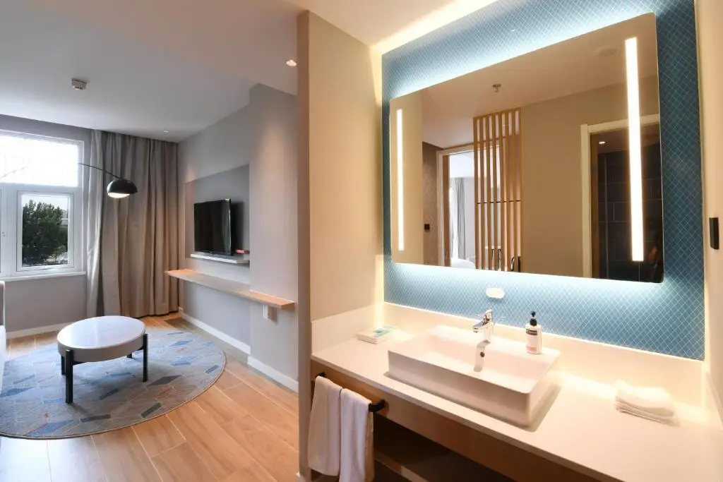 Тяньцзинь: Holiday Inn Express Tianjin Binhai, an IHG Hotel