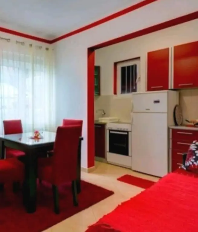 Тиват: GAGA apartmani