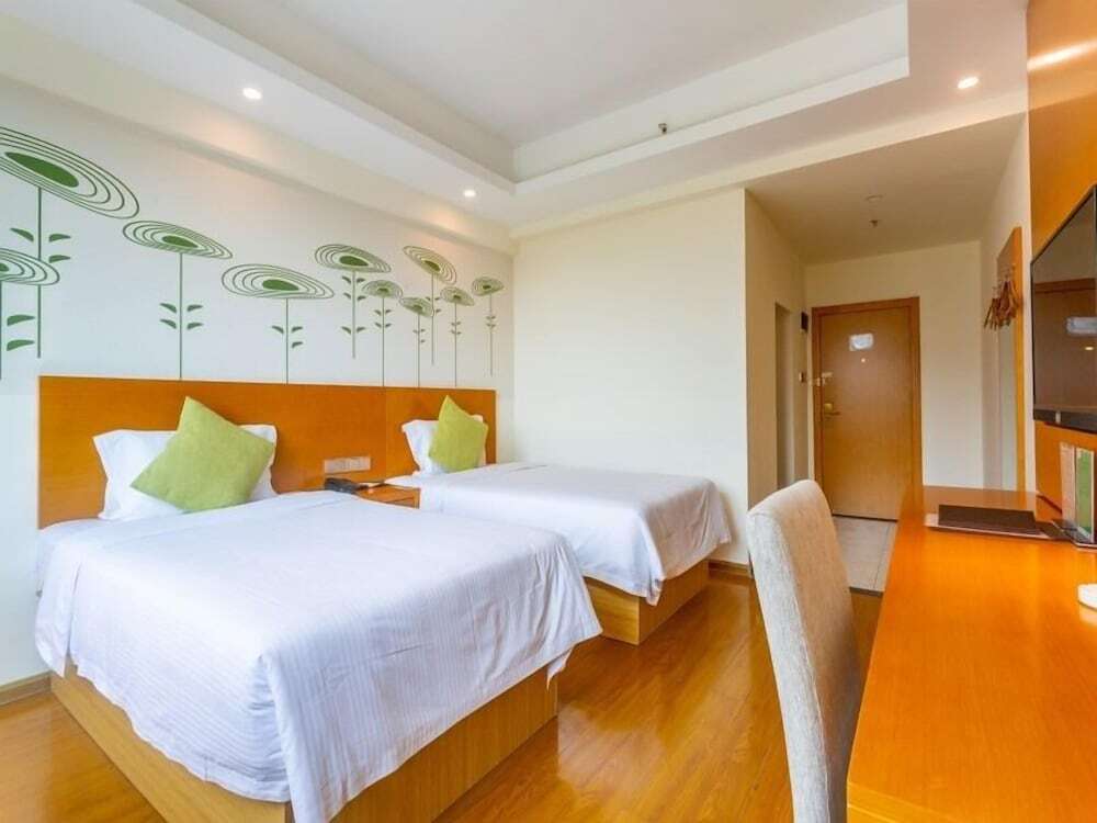 Санья: GreenTree Alliance Sanya Jiyang District Yalongwan Road Hotel