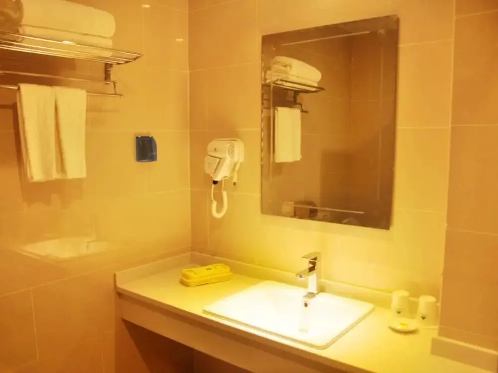 Санья: GreenTree Alliance Sanya Jiyang District Yalongwan Road Hotel