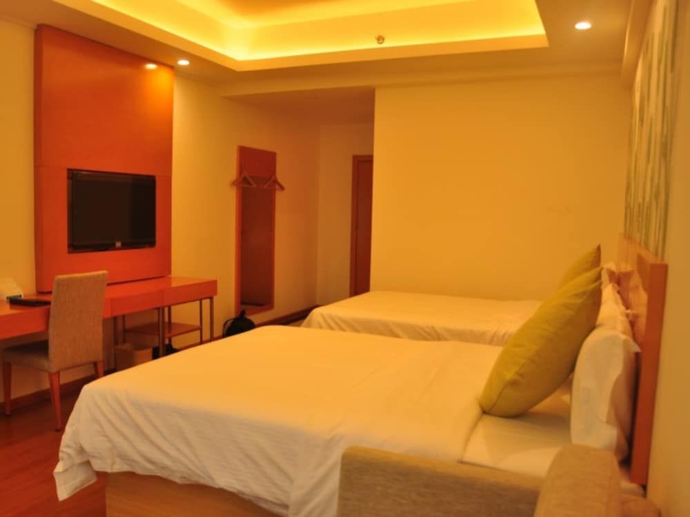 Санья: GreenTree Alliance Sanya Jiyang District Yalongwan Road Hotel