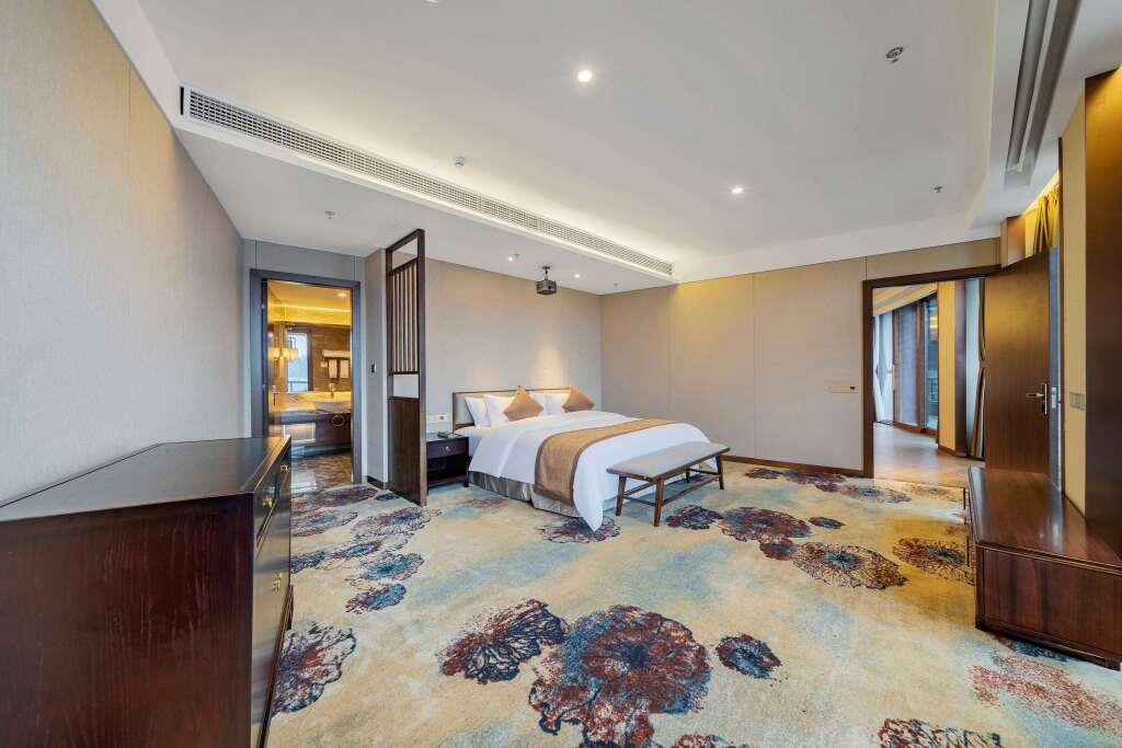 Мэйшань: Howard Johnson By Wyndham Lake Serenity Hotel Neijiang