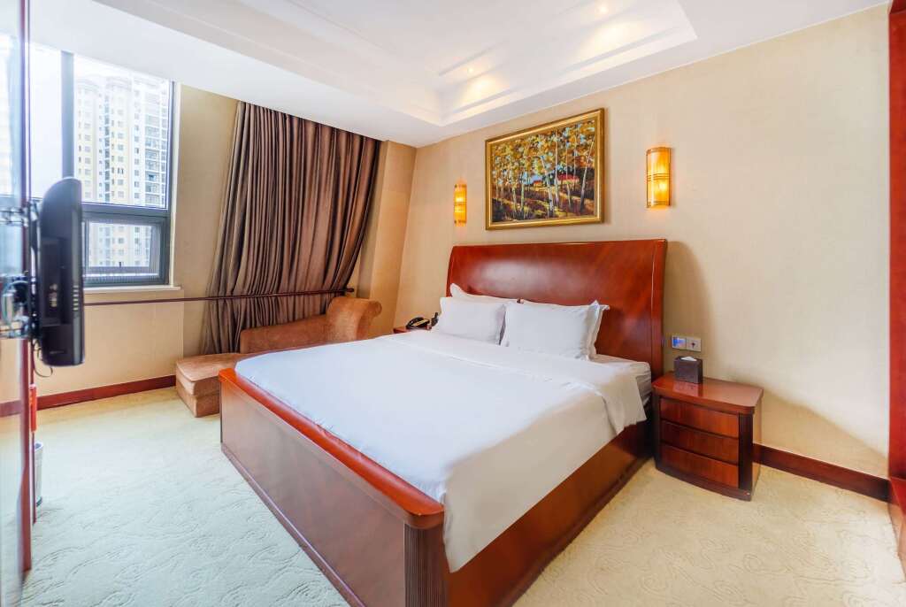 Чунцин: Ramada Plaza by Wyndham Chongqing West