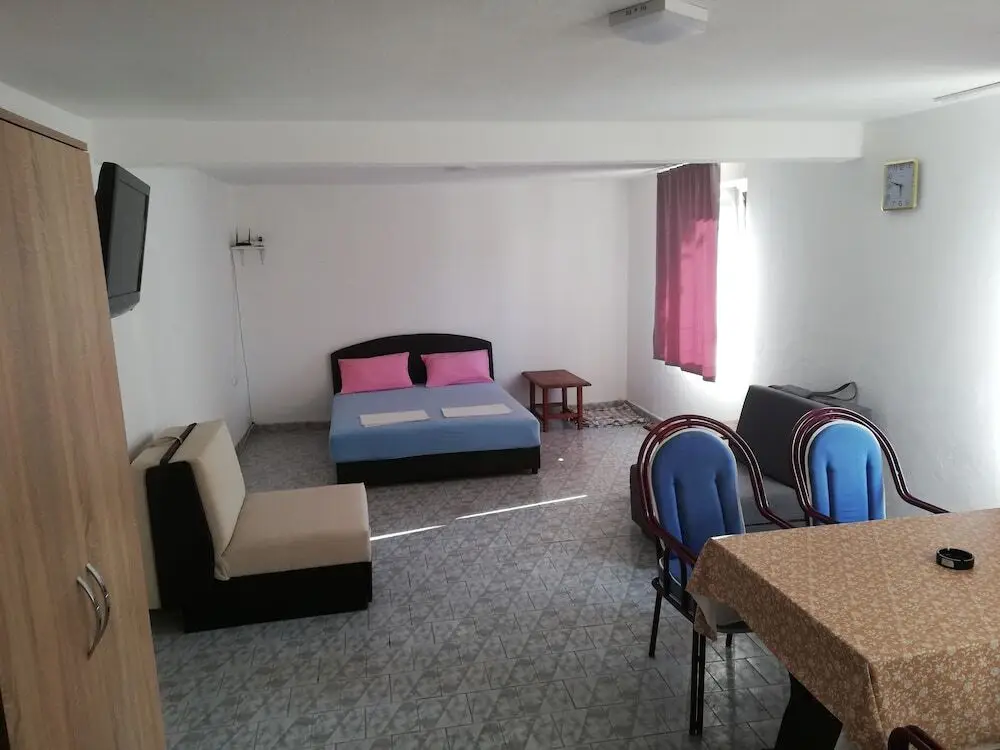 Добро Вода: Apartmens & rooms Sunset