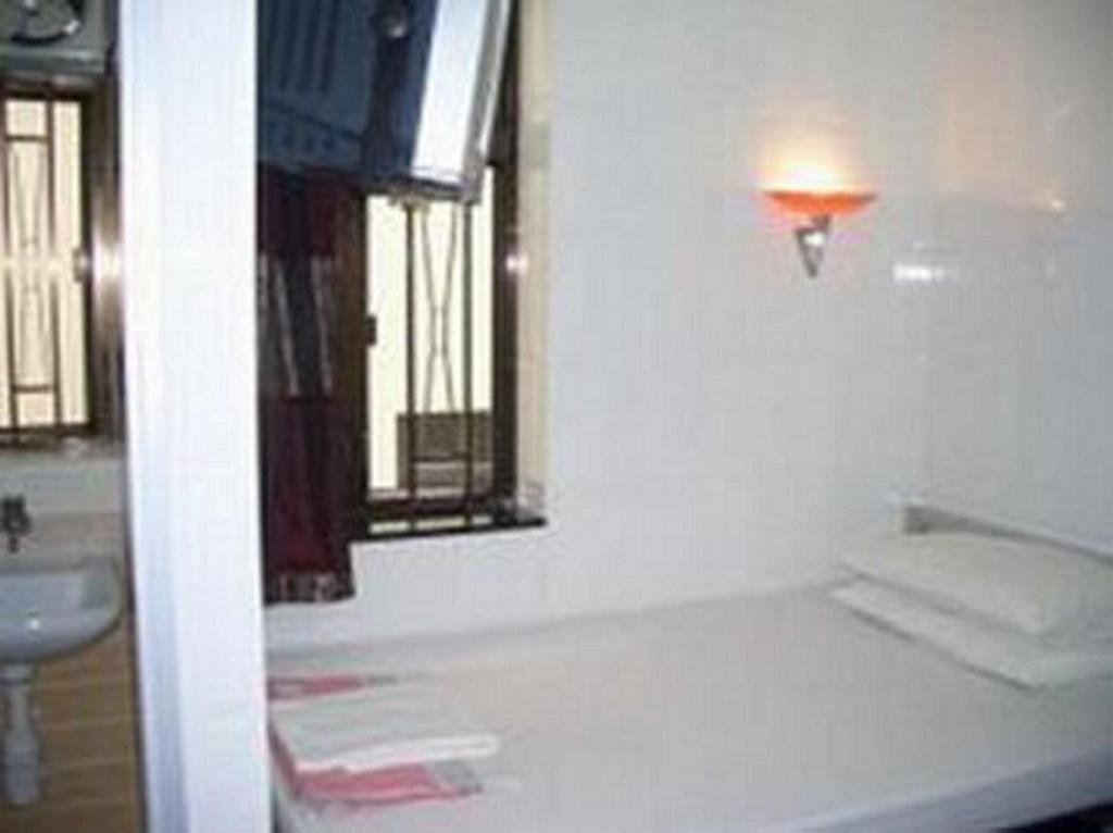 Гонконг: Sun Shine Guest House