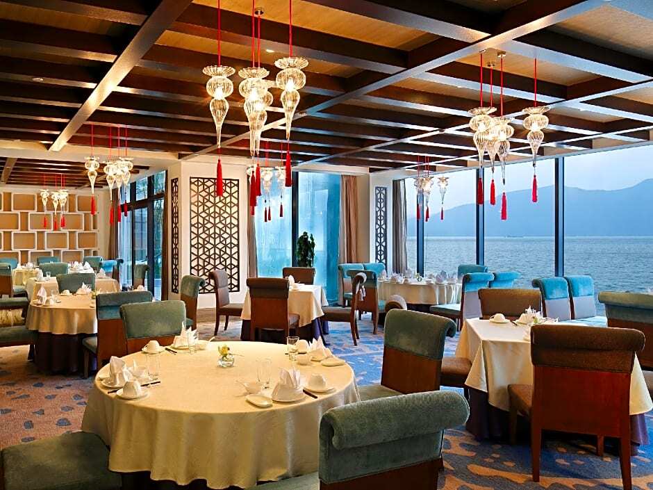 Хуаншань: Crowne Plaza Huangshan Taiping Lake