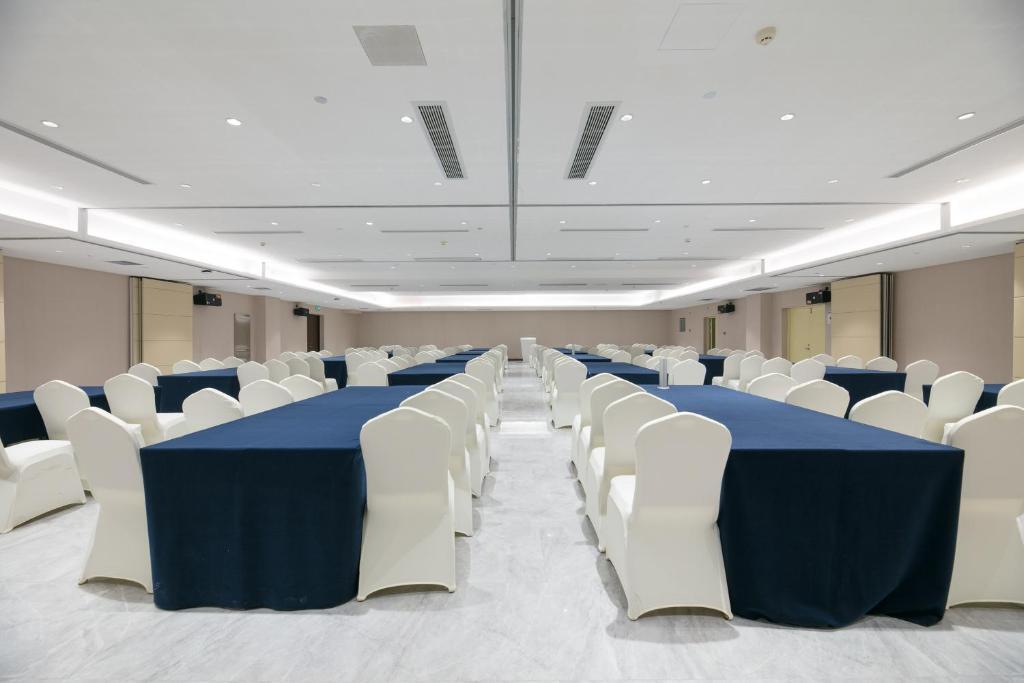 Ханчжоу: Holiday Inn Express Hangzhou Xixi Tourism Zone
