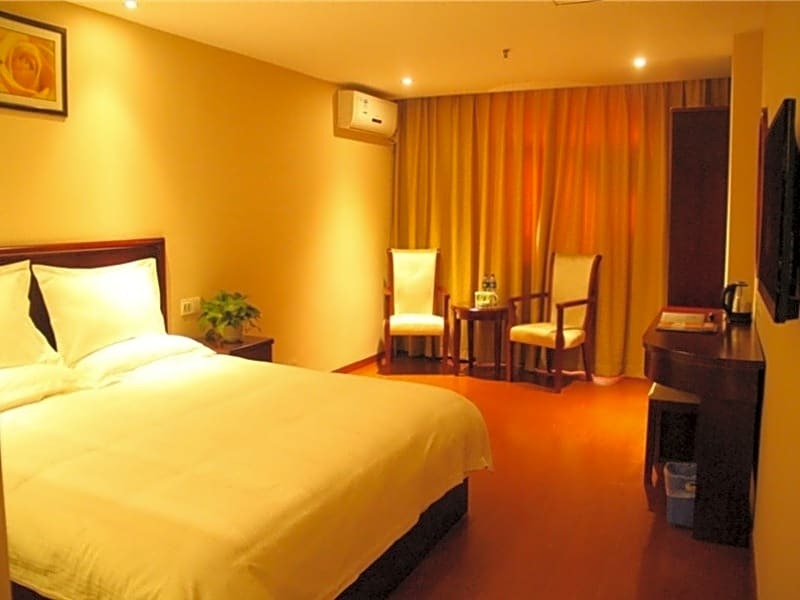 Гуанчжоу: GreenTree Inn Guangdong Guangzhou Baiyun West Huangshi Road Express Hotel