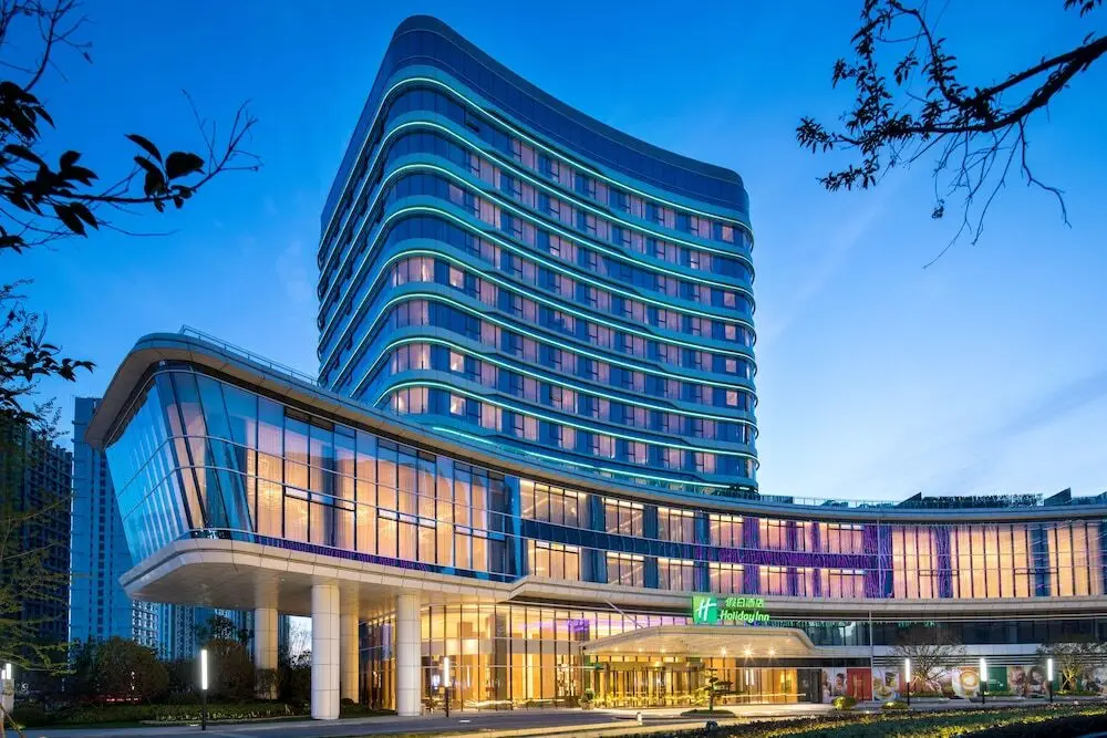 Holiday Inn Zhengzhou Riverside — фото 1